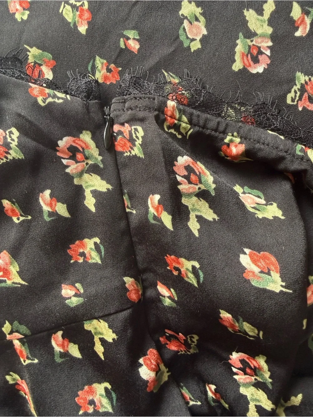 Lush Floral Lace Trim Satin Slip Dress Black Rose Print Mini Dress Medium NWT - Picture 5 of 5